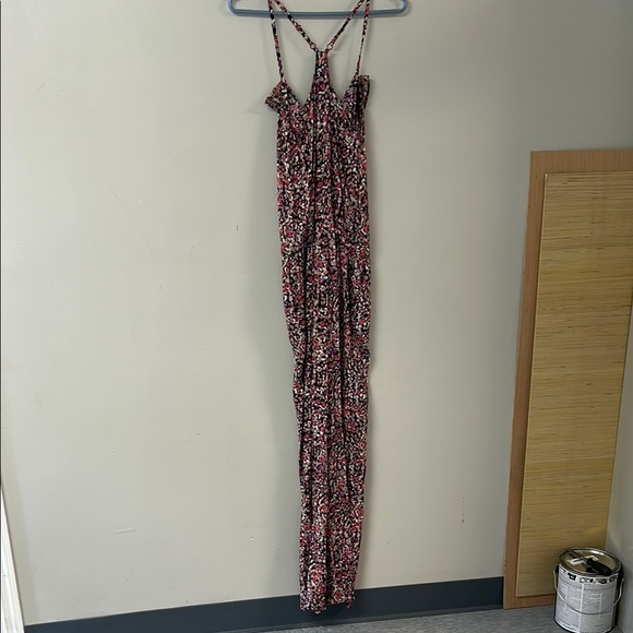Guess Red and Black Sleeveless Jumpsuit with V-Neckline - Picture 4 of 4